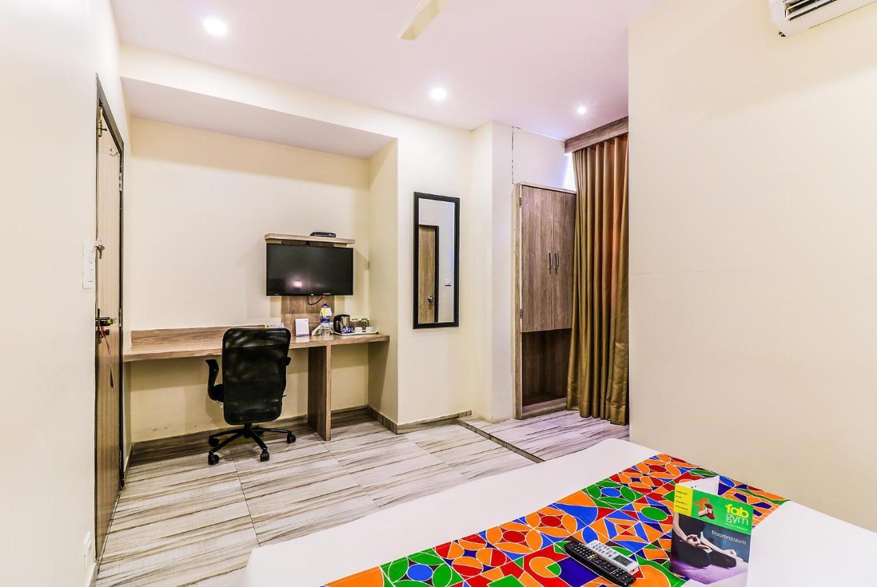 Fabhotel Aksa International - Nr Mumbai International Airport Екстериор снимка